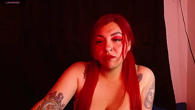 Snapshot of aria-dark chatting on 11/04/25, 03:21 aria-dark online show from 11/04/25, 03:21