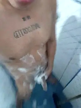 Exotic19cm online show from 10/19/25, 12:02