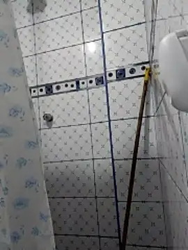 Exotic19cm online show from 12/03/25, 11:04