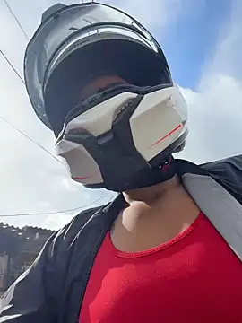 AlannaEvons online show from 04/15/26, 07:58