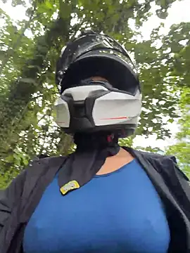 AlannaEvons online show from 04/14/26, 08:14