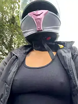 AlannaEvons online show from 01/12/26, 04:14