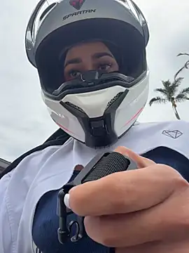 AlannaEvons online show from 04/08/26, 06:20