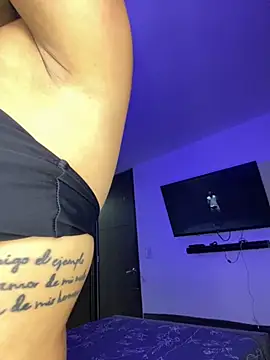 AlannaEvons online show from 10/22/25, 11:36