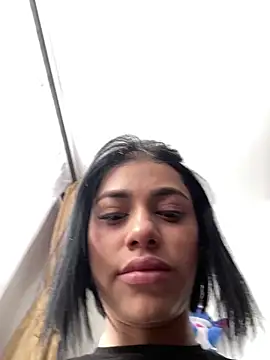 AlannaEvons online show from 11/17/25, 02:54