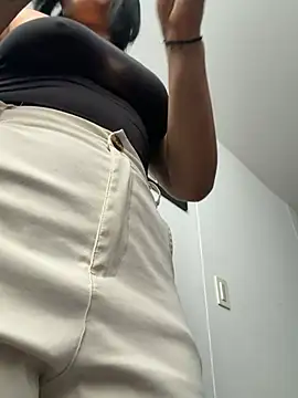 AlannaEvons online show from 02/13/26, 07:03