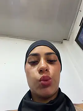 AlannaEvons online show from 03/25/26, 07:24