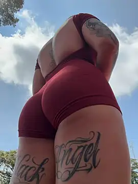 AlannaEvons online show from 02/12/26, 06:51