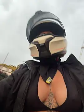 AlannaEvons online show from 04/13/26, 10:58