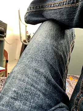 LOVE4GIRL online show from 09/12/25, 07:41