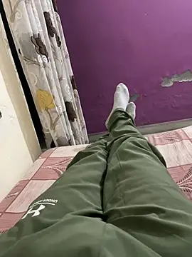 LOVE4GIRL online show from 01/11/26, 04:47