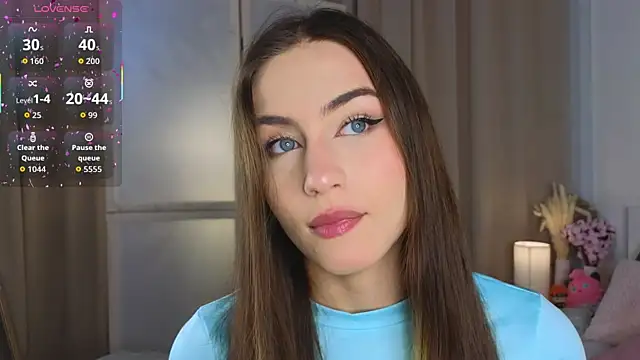 Snapshot of Moonlight1Sonata1 chatting on 11/15/25, 09:13 Moonlight1Sonata1 online show from 11/15/25, 09:13