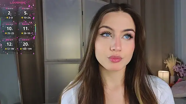 Snapshot of Moonlight1Sonata1 chatting on 11/14/25, 09:13 Moonlight1Sonata1 online show from 11/14/25, 09:13