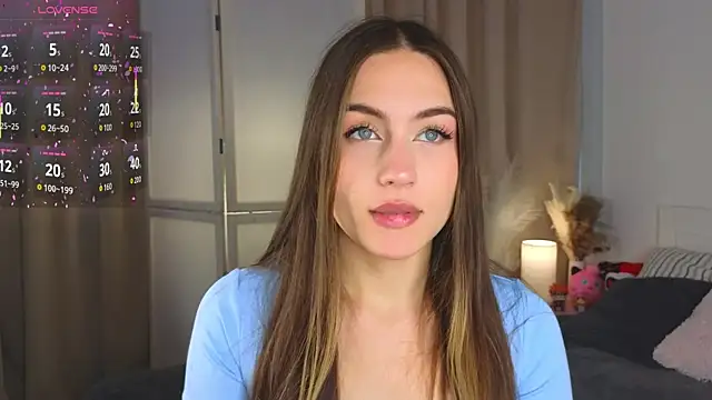 Snapshot of Moonlight1Sonata1 chatting on 10/10/25, 09:10 Moonlight1Sonata1 online show from 10/10/25, 09:10