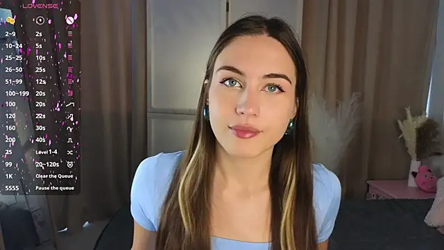 Snapshot of Moonlight1Sonata1 chatting on 09/20/25, 09:03 Moonlight1Sonata1 online show from 09/20/25, 09:03