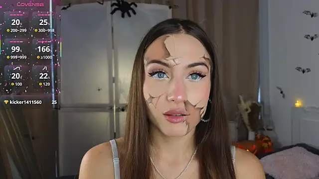 Snapshot of Moonlight1Sonata1 chatting on 10/26/25, 09:10 Moonlight1Sonata1 online show from 10/26/25, 09:10