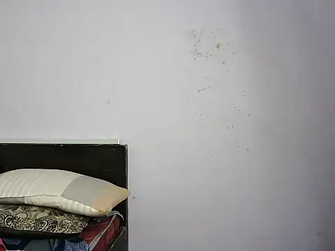 khushi- queen online show from 10/26/25, 04:40