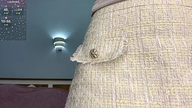 JerrieCham online show from 12/15/25, 07:25