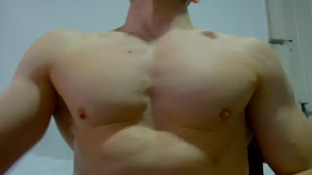 Snapshot of Rocky_Muscle chatting on 06/10/26, 05:25 Rocky Muscle online show from 06/10/26, 05:25
