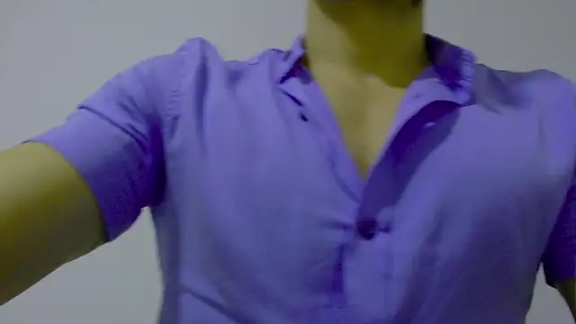 Snapshot of Rocky_Muscle chatting on 04/11/26, 05:26 Rocky Muscle online show from 04/11/26, 05:26