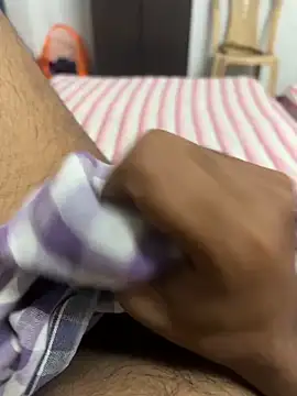 usermood2000 online show from 01/07/26, 06:29