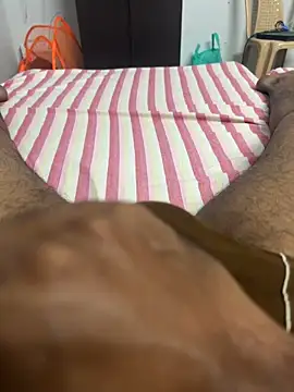 usermood2000 online show from 09/25/25, 05:57