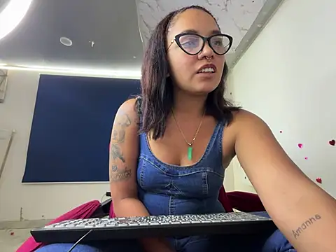 Snapshot of amanne_misa chatting on 04/16/26, 11:07 amanne misa online show from 04/16/26, 11:07