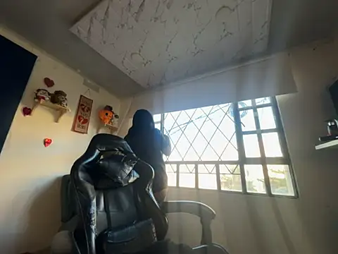 amanne misa online show from 09/20/25, 10:15