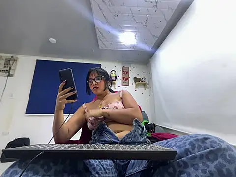 Snapshot of amanne_misa chatting on 07/09/26, 12:00 amanne misa online show from 07/09/26, 12:00