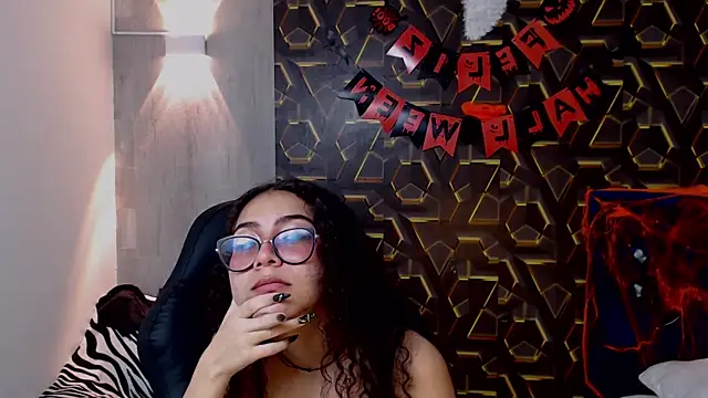 honeymoon 12 online show from 10/30/25, 06:01