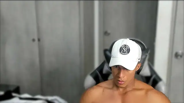 JakeViper online show from 12/19/25, 03:25