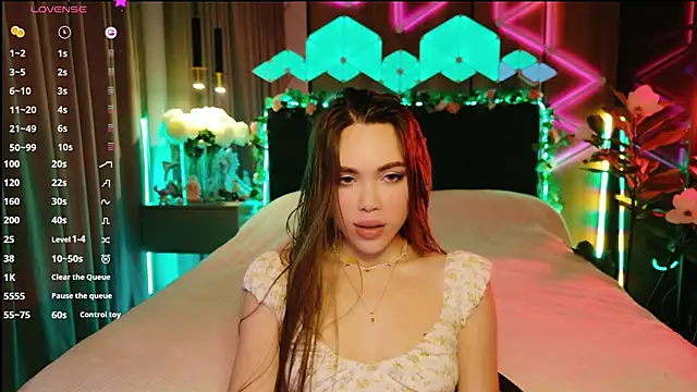 MimiFors online show from 10/12/25, 03:46