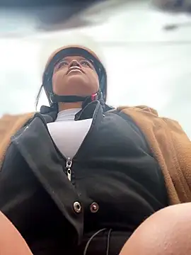 -Mia1 online show from 03/24/26, 12:27