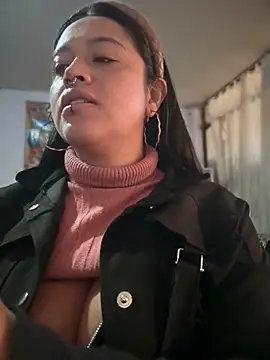 -Mia1 online show from 11/10/25, 12:21