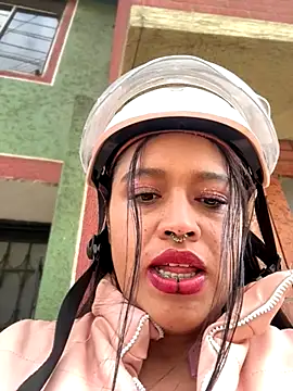 -Mia1 online show from 11/30/25, 01:12