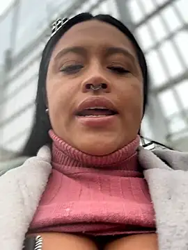 -Mia1 online show from 04/15/26, 12:10