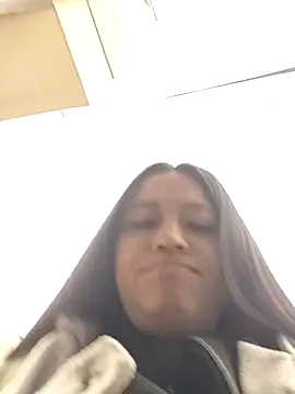 -Mia1 online show from 04/16/26, 12:17