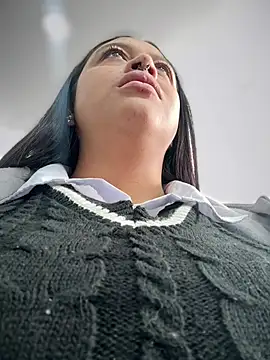 -Mia1 online show from 04/14/26, 12:10