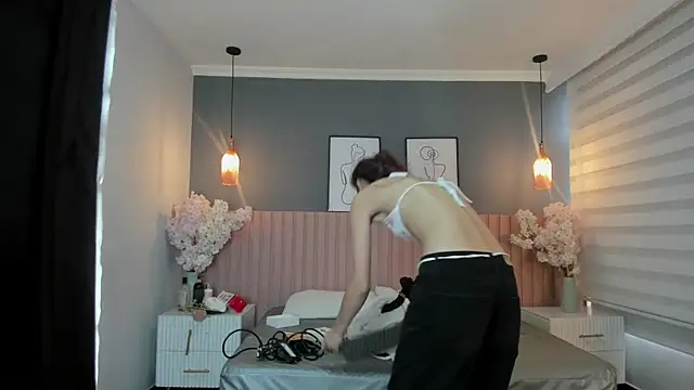 Maraia Ford online show from 11/08/25, 07:06