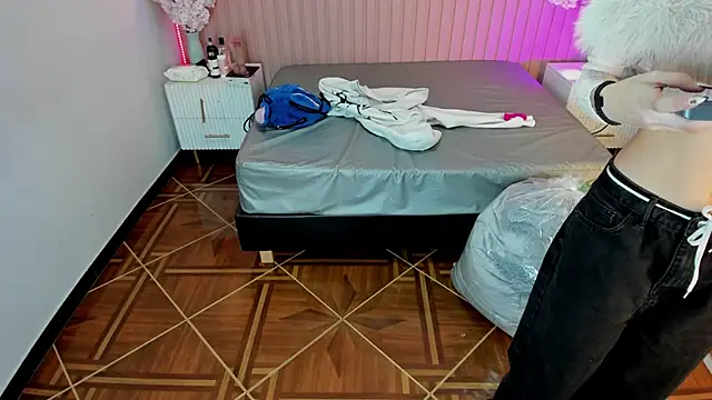 Maraia Ford online show from 11/27/25, 08:09