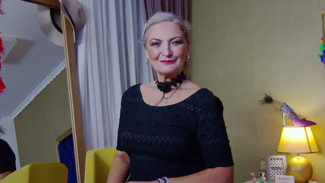 Snapshot of Allura_Jenson chatting on 11/04/25, 08:23 Allura Jenson online show from 11/04/25, 08:23