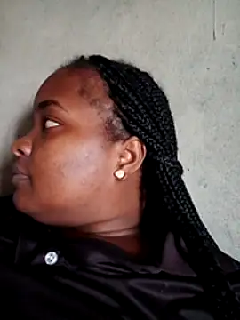 isabella brown1 online show from 02/15/26, 08:08