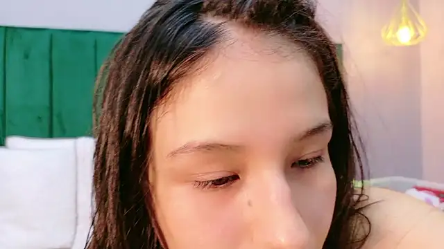 Ashley Evans22 online show from 02/12/26, 08:30