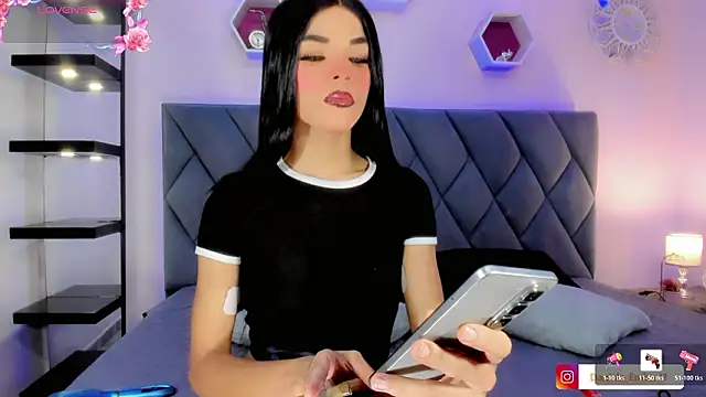 Amira Ember online show from 03/12/26, 09:08