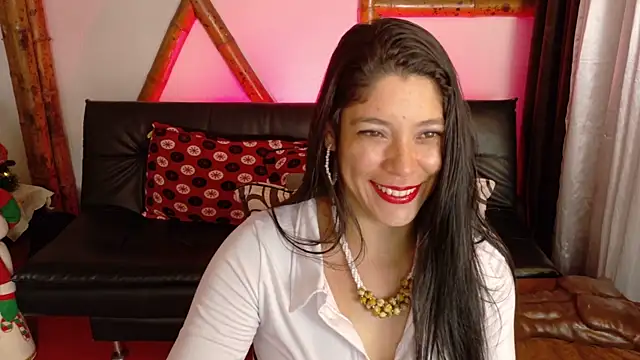 sofiia diaz0805 online show from 12/15/25, 08:03