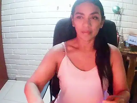 MiiaVelasquez online show from 11/25/25, 04:13