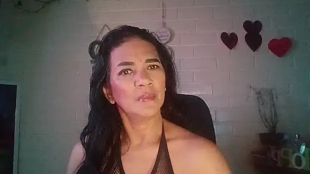 MiiaVelasquez online show from 04/04/26, 04:41