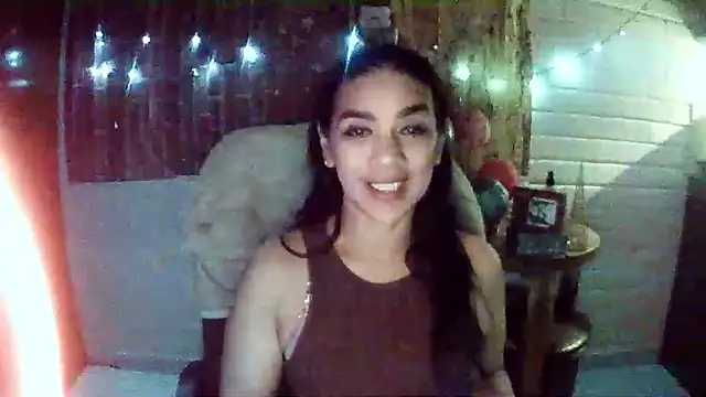 MiiaVelasquez online show from 12/19/25, 04:27