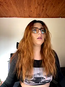 CoraVibes online show from 09/30/25, 07:53