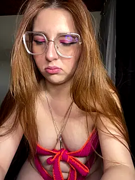 CoraVibes online show from 11/28/25, 12:05